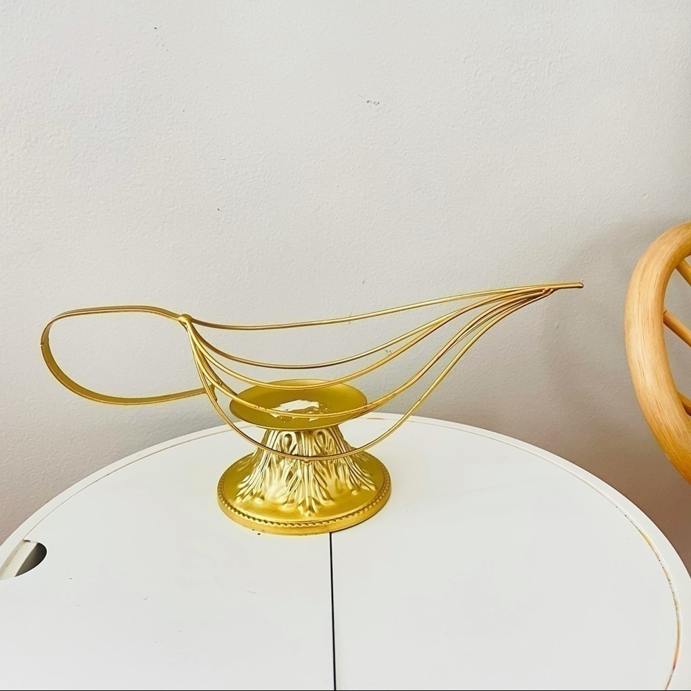 Gold lamp decor item